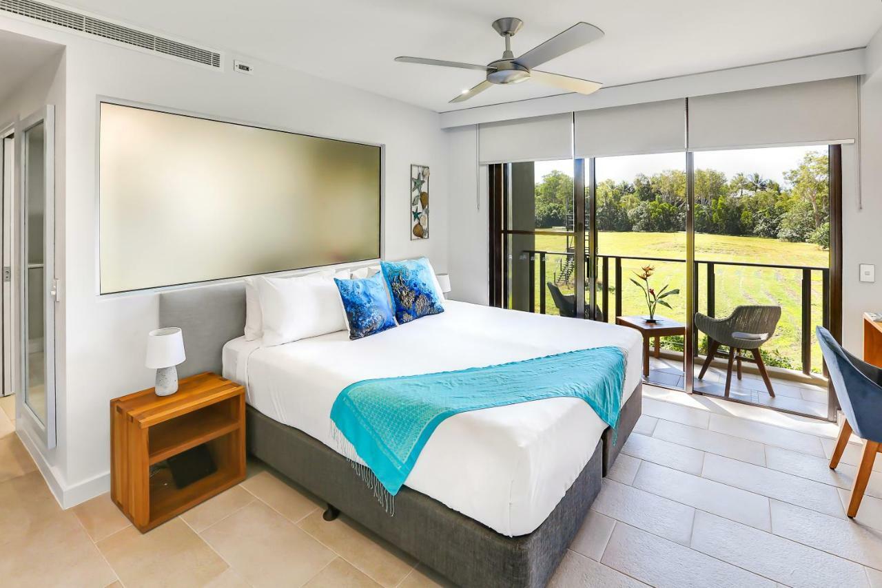 Elysium Private Apartments Triton By The Sea Palm Cove Exterior photo